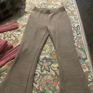 American eagle flared bottoms